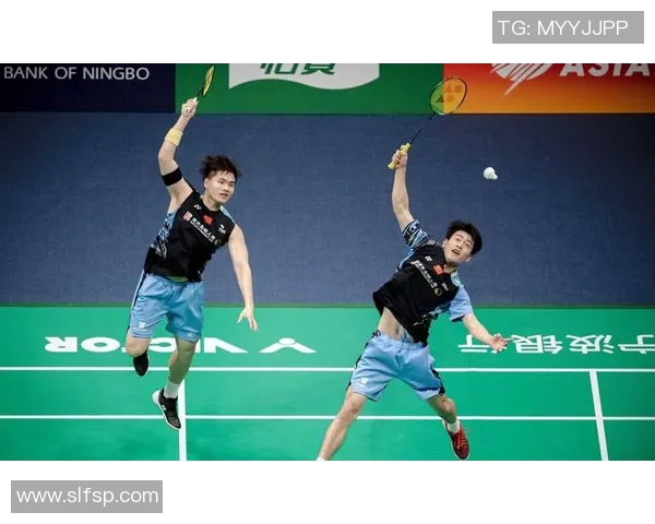 成都羽毛球队荣登全国羽毛球配合排行榜第八名展现强大实力与团队默契 成都羽毛球队荣登全国羽毛球配合排行榜第八名展现强大实力与团队默契