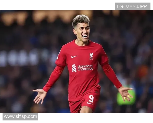 足球明星童年时期珍贵高清照片大揭秘,看看他们小时候的模样如何影响了职业生涯 足球明星童年时期珍贵高清照片大揭秘,看看他们小时候的模样如何影响了职业生涯